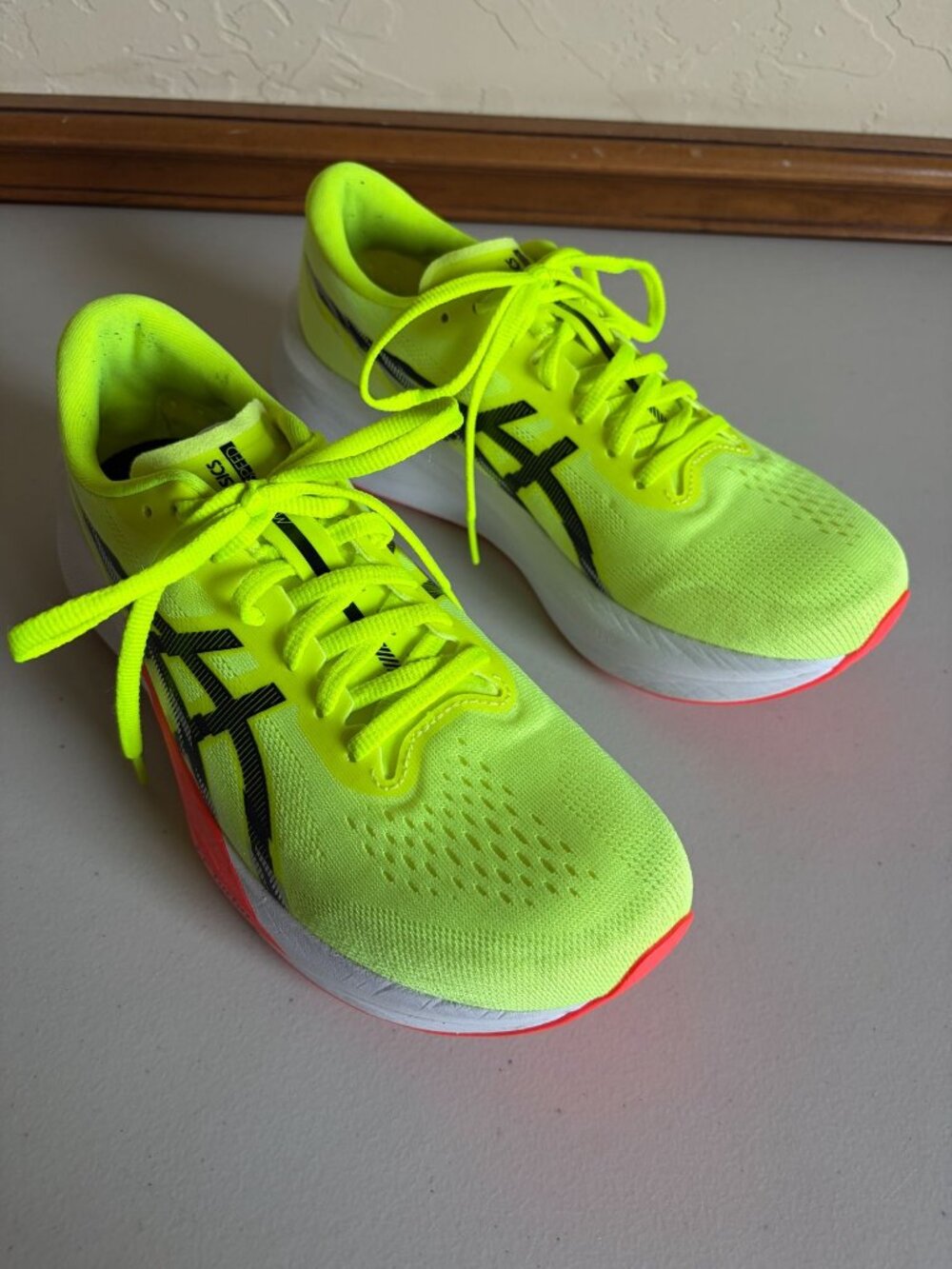 ASICS Magic Speed 4 Safety Yellow/Black Men's US 8 Athletic Running Shoes - Picture 6 of 9